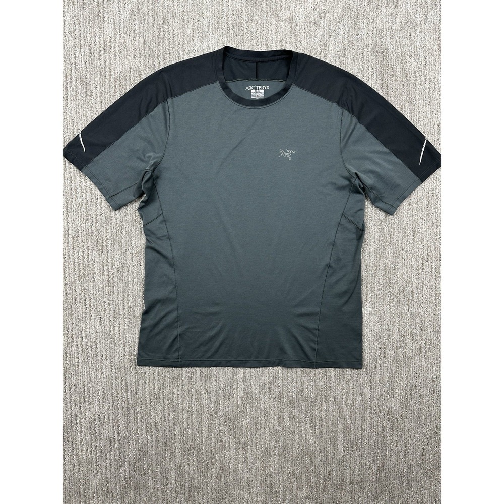 Arc'teryx Shirt Lightweight Baselayer Compression Workout Tee Gray Mens Medium